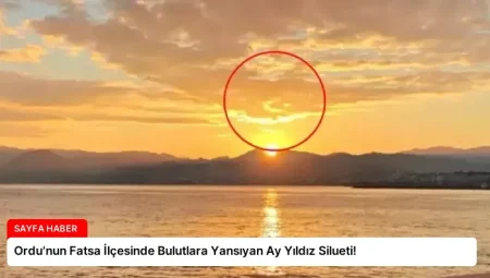 Ordu’nun Fatsa İlçesinde Bulutlara Yansıyan Ay Yıldız Silueti!