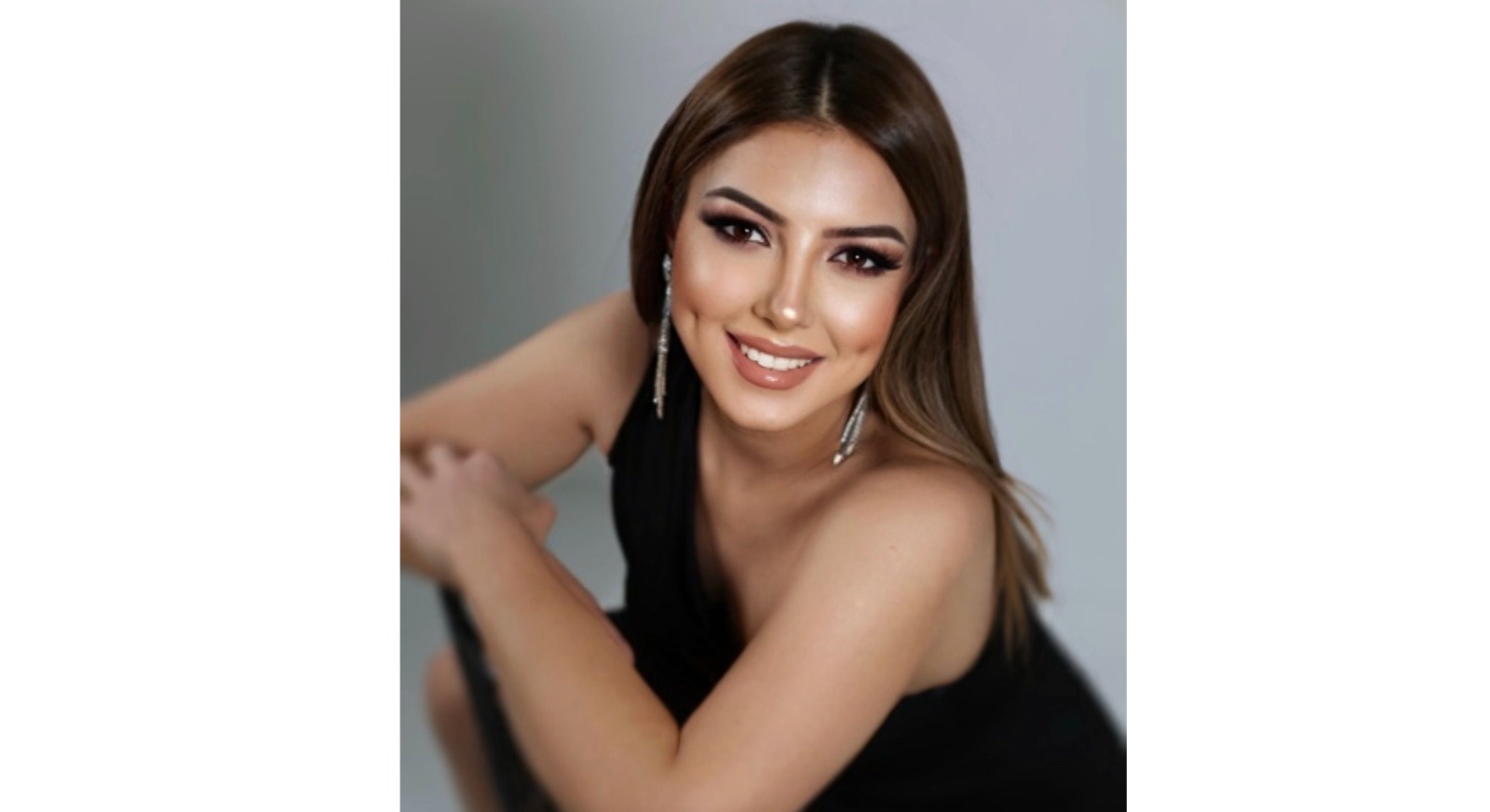 Gelecek Vaad Eden Sanatçı Başak Kaya Kimdir ?