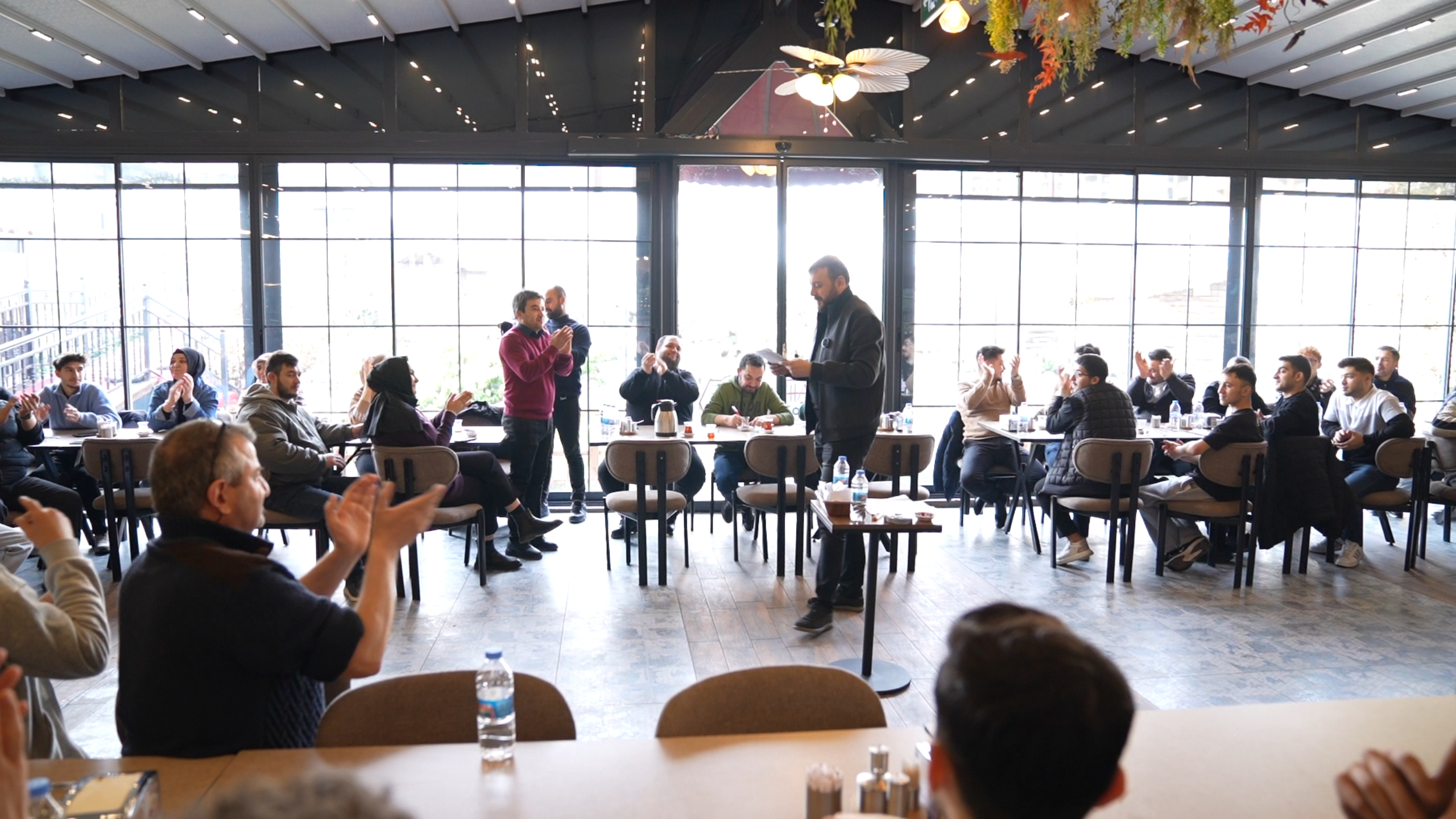 Ankara’da Örnek Davranış: Han Çorba Çalışanlarına Zam Yaptı, Video Sosyal Medyada Milyonlara Ulaştı