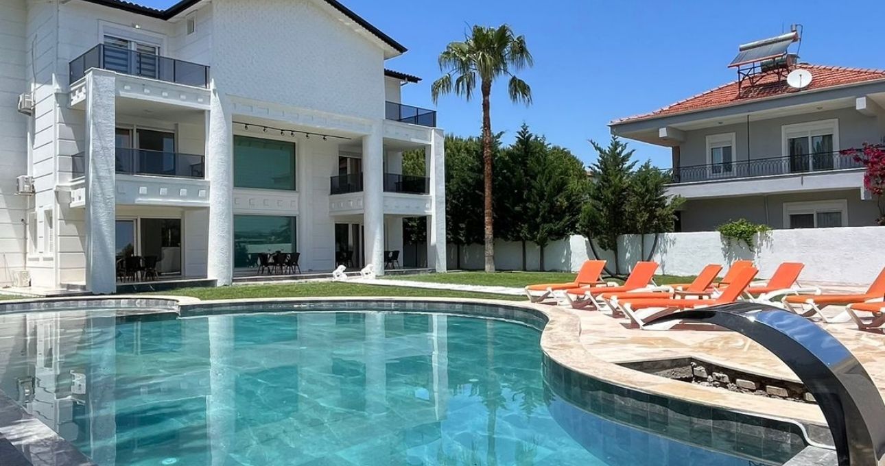 Antalya’da Kalabalık Otellerden Sıkılanların Yeni Tatil Tercihi Villa Konaklamaları Oldu